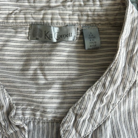 Women’s Striped Cotton Shirt - Picture 4 of 6